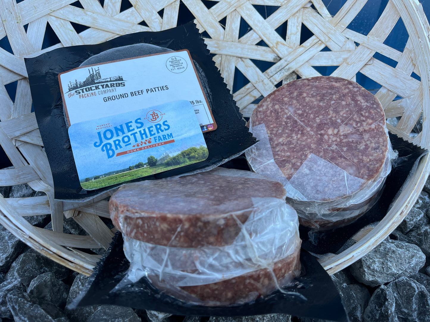 Farm-Raised Ground Beef Patties (1 lbs / 3 Patties)